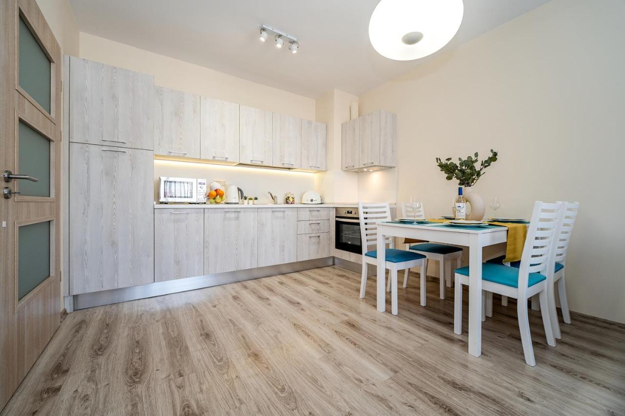 Summertime In Varna South Bay Beach Residence Exterior photo