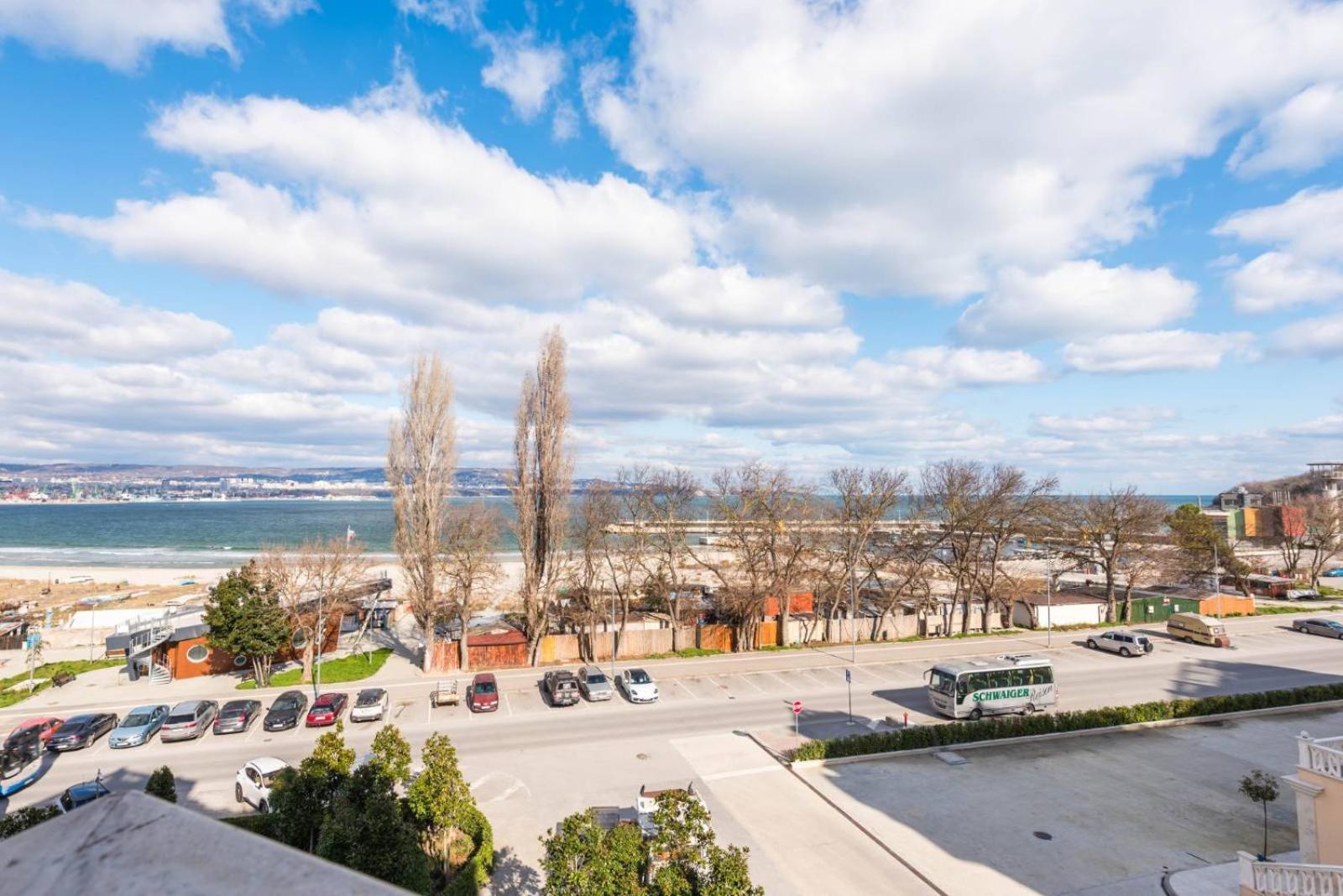 Summertime In Varna South Bay Beach Residence Exterior photo
